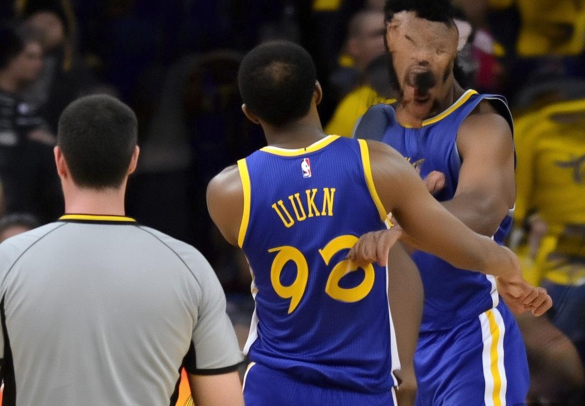 NBA裁判报告揭示勇士对阵太阳三次漏判，库里关键球助勇士险胜